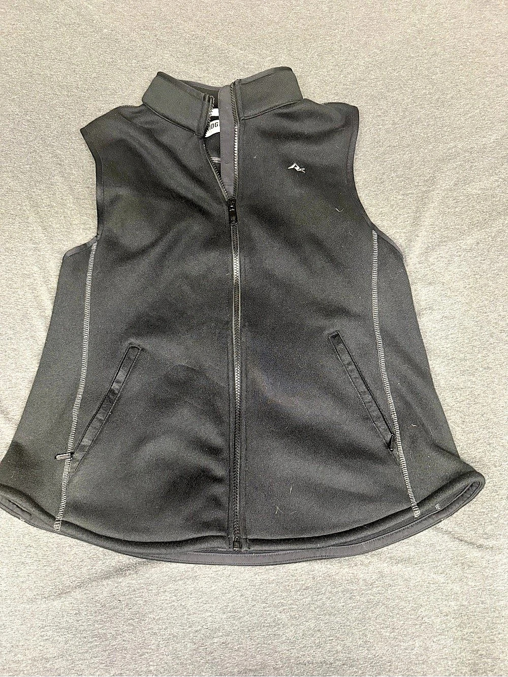 Ridgecut Women’s Black Full-Zip Vest